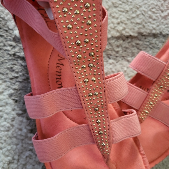 Sandals - Picture 2 of 4